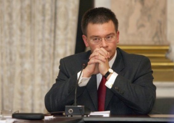 Forţa Civică îşi va prezenta săptămâna viitoare propunerea de guvern alternativ